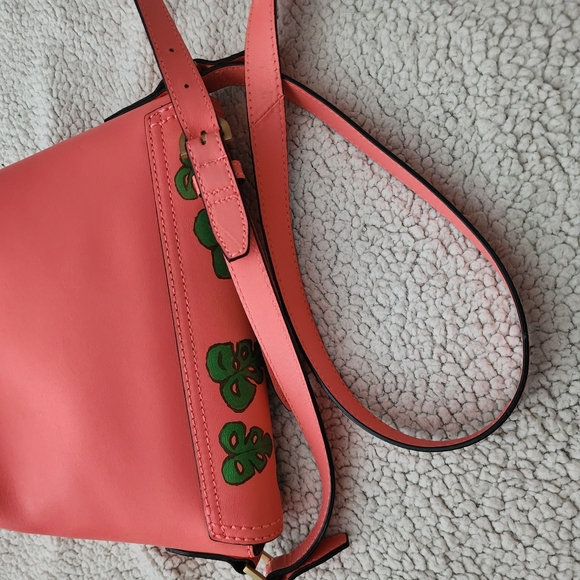 Kate Spade Saturday Hand Painted Monstera Heart Crossbody Bag Coral Green - Picture 9 of 16
